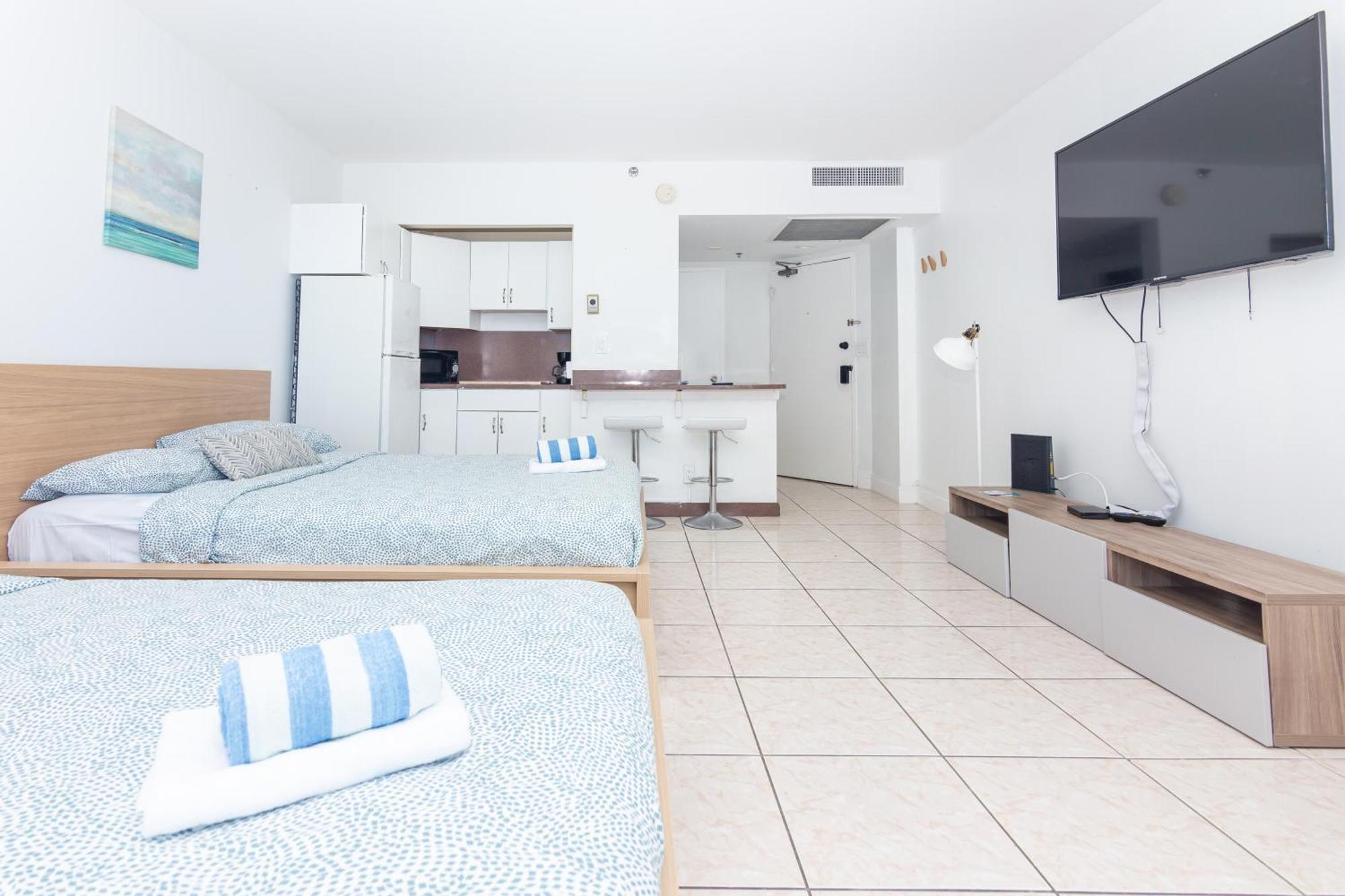 Girasole Apartments Miami Beach Room photo